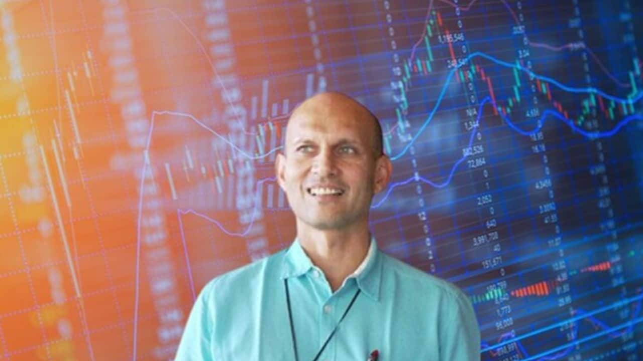 Ashish Kacholia sells Cosmic CRF stake, exits BEW Engineering