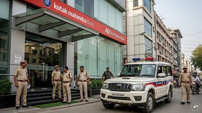 कोटक, एयू स्मॉल फिन बँकेच्या शाखांवर हरियाणा पोलीस; कॉर्प प्रकरणात कोटकने ₹120 कोटी दिले