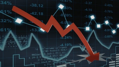 4. Stock Market Loses Momentum: The Dow Jones Industrial Average, one of Trump’s preferred measures of economic success, has dropped about 5% over the past month. The decline follows earlier gains that pushed the index to record levels. Market performance remains closely tied to investor expectations around corporate earnings and geopolitical developments. (Image: Canva)