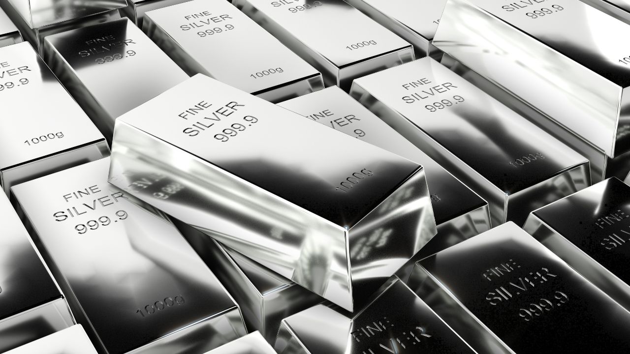 Hindustan Zinc shares decline 5% on falling Silver prices, stronger US Dollar
