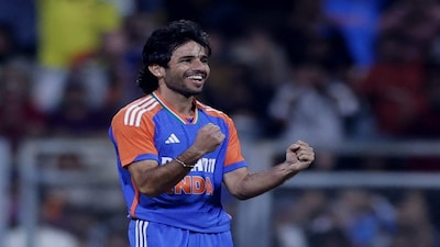 Cricket - Fifth T20 International - India v England - Wankhede Stadium, Mumbai, India - February 2, 2025 India's Ravi Bishnoi celebrates after taking the wicket of England's Harry Brook REUTERS/Anushree Fadnavis