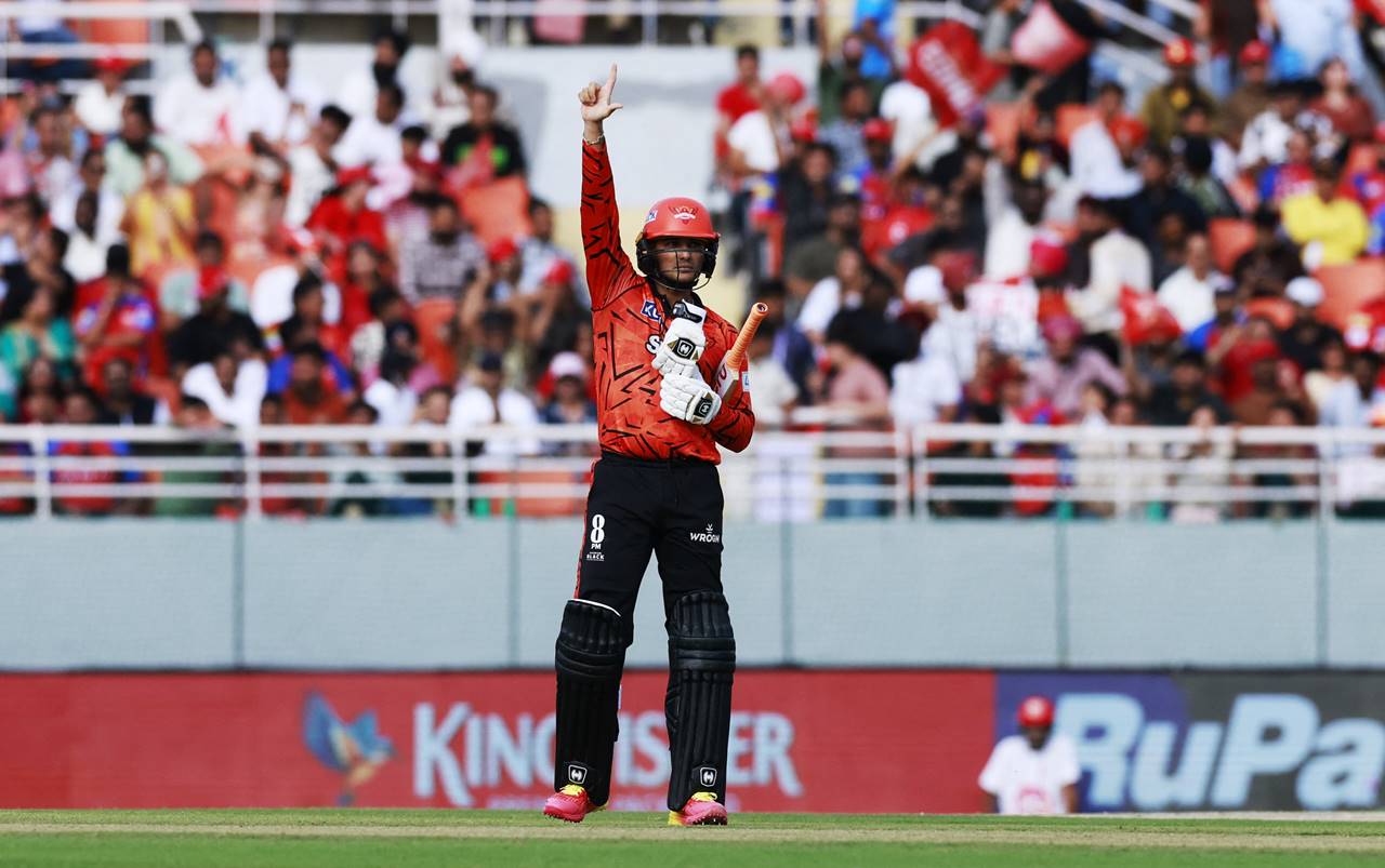 Abhishek Sharma hits record fifth fifty in less than 20 balls in IPL