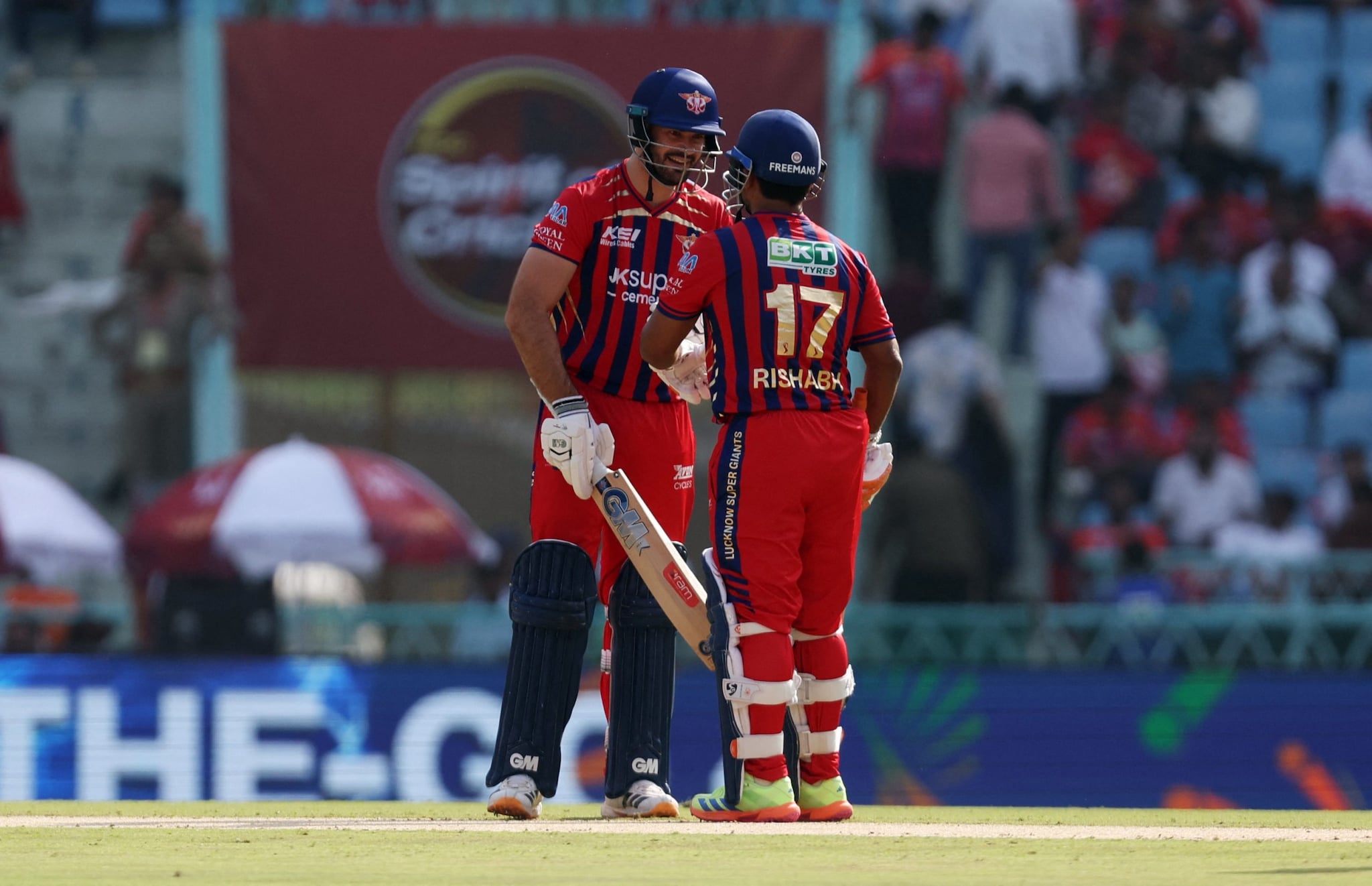 IPL 2026: Lucknow Super Giants post 164/8 in first innings against Gujarat Titans