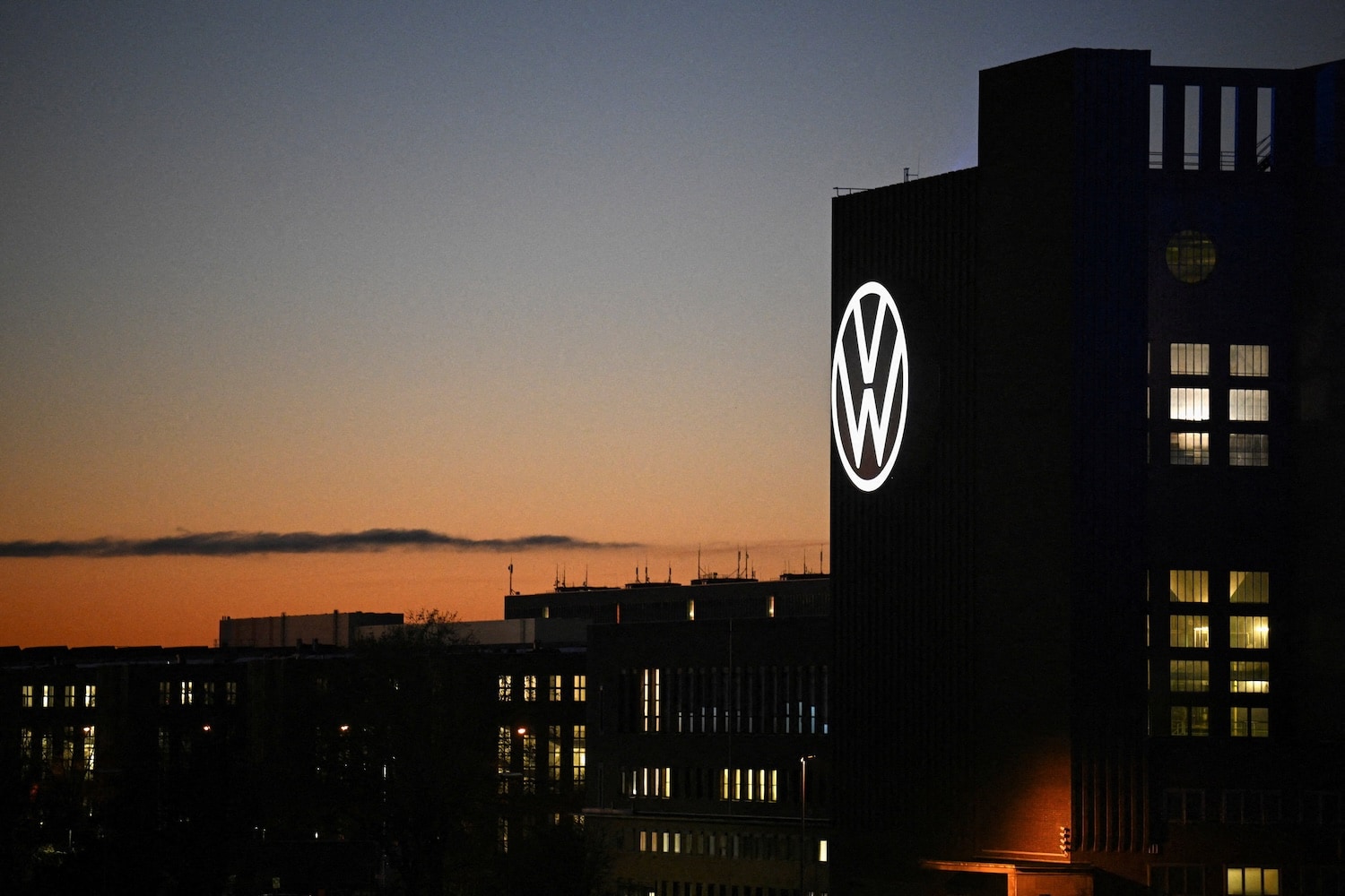Why Volkswagen is Falling Behind and How it Can Actually Recover