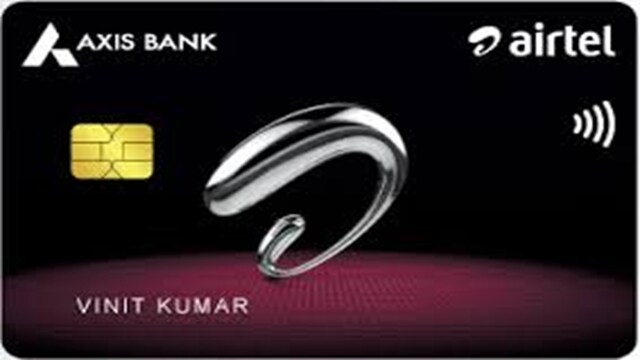 The Airtel Axis Bank Credit Card is structured around recurring household expenses, offering cashback on Airtel services such as mobile, broadband and DTH, along with benefits on utility bill payments and a base cashback rate on other transactions.