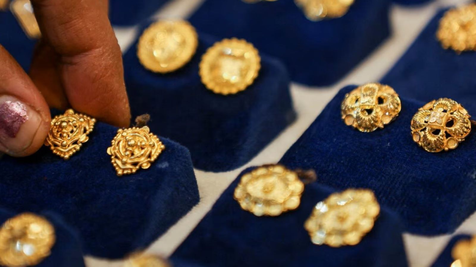 Thangamayil Akshaya Tritiya sales jump 76%; non-gold revenue surges