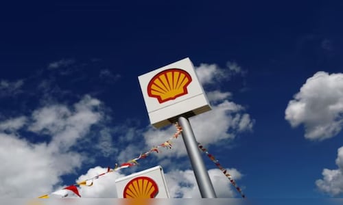 Race for Shell’s Sprng Energy: NIIF may join hands with Temasek; binding bids this week – CNBC TV18