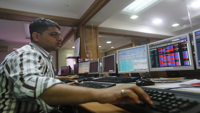 Friday rout drags Sensex, Nifty into weekly loss; benchmarks fall nearly 2%