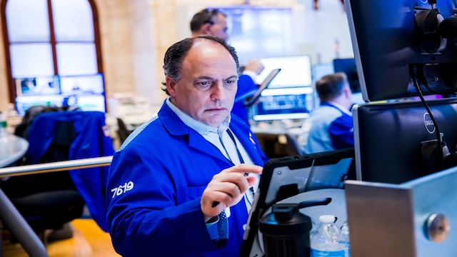 This metal just set a new record, boosted by AI data center demand. Citi says it’s time to 'chase the move higher'