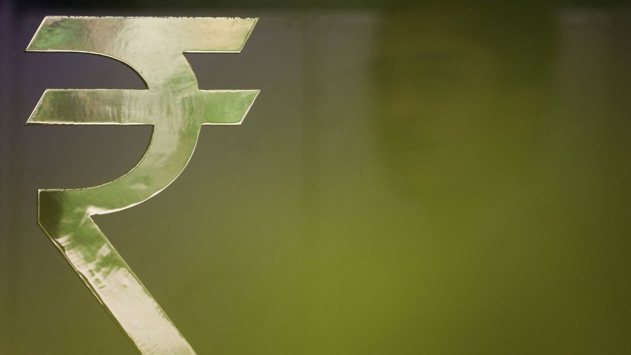 11:11 | RBI unlikely to defend rupee with off-cycle move, Anthropic in talks with Microsoft for AI chips, and more