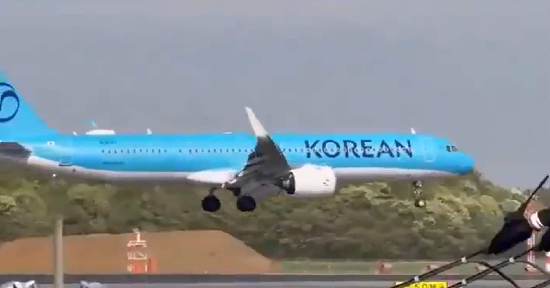 Why that Korean Air landing at Narita looks so scary and what actually happened