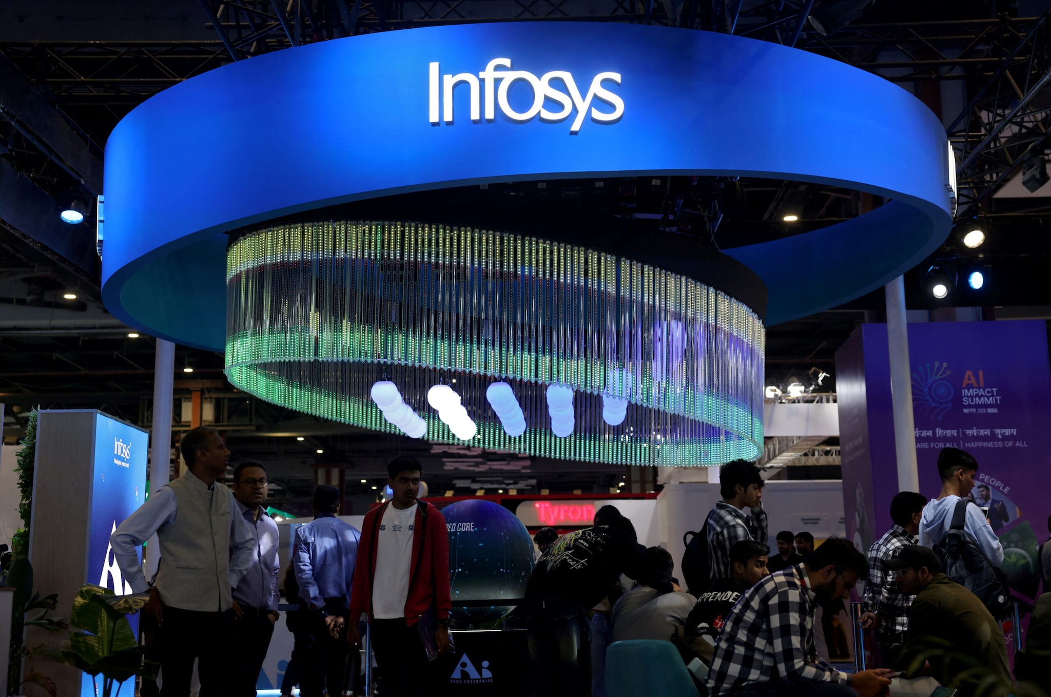 Infosys expands multi-year deal with GlobalFoundries for AI-led IT operations