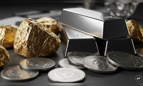 Gold edges lower, silver gains: Key triggers shaping market sentiment