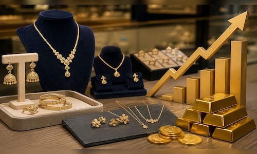Gold's record rally is pushing buyers towards smaller, cheaper jewellery