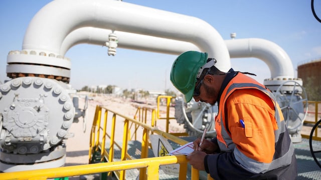 Russia buys gasoline from India to tackle shortages, says report Russia buys gasoline from India to tackle shortages, says report