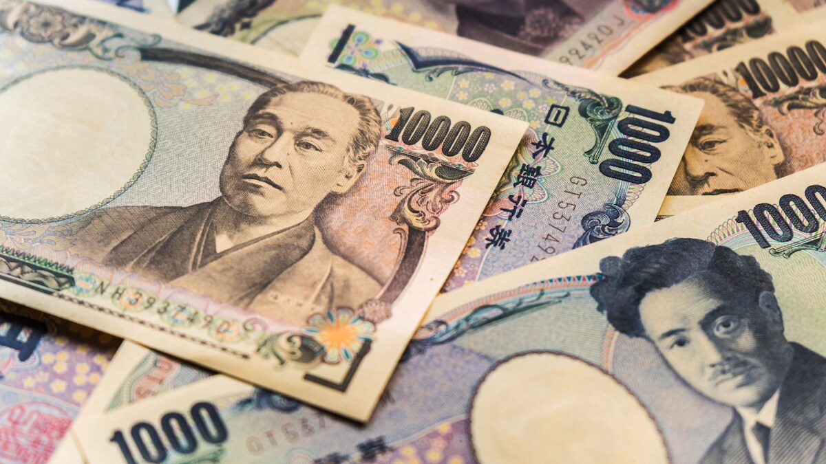 Japan's Trade Deficit Widens to $2.5 Billion