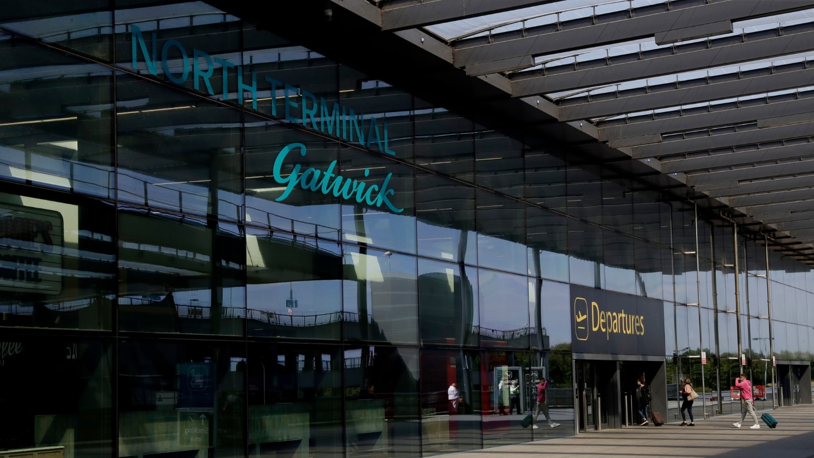 What Happens When London Gatwick Airport Suddenly Loses All Its Water
