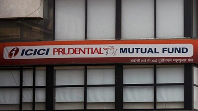 ICICI Prudential AMC Shares Gain Despite Q2 Growth Concerns