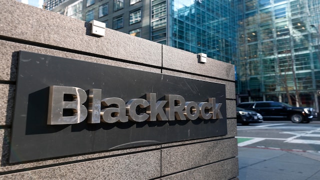 BlackRock posted blowout earnings. JPMorgan says the asset management giant is a buy BlackRock posted blowout earnings. JPMorgan says the asset management giant is a buy
