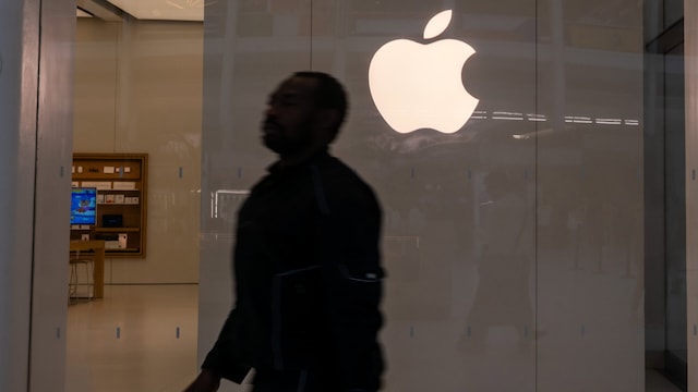 Apple just hit a record high. HSBC says it still has room to run