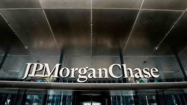 JPMorgan Chase posts record quarterly profit for a US bank as earnings rise 41% JPMorgan Chase posts record quarterly profit for a US bank as earnings rise 41%