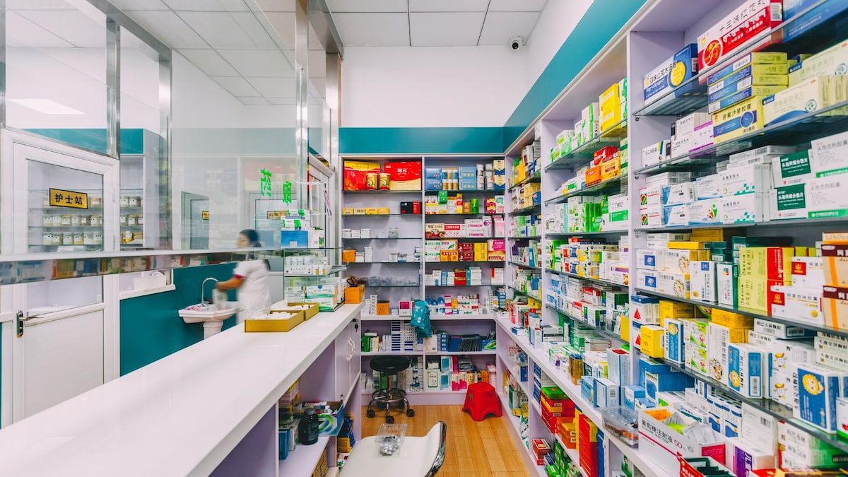 Aarti Drugs Q1 profit falls 7% despite 19% revenue growth; announces leadership transition