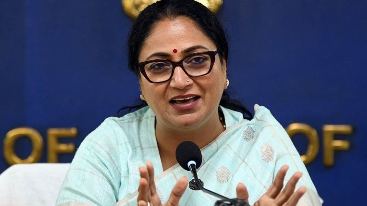 Delhi CM Rekha Gupta Launches Organ Portal, Pledges Donation