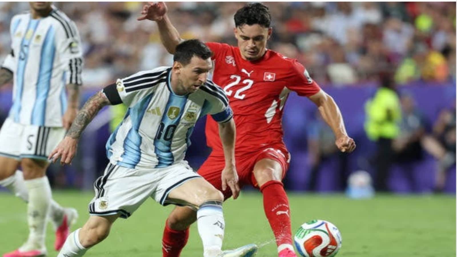 Messi's World Cup scoring streak ends, but his assist sparks Argentina's win over Switzerland
