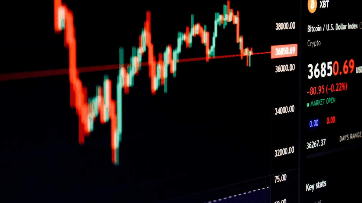 Asian shares decline, oil prices rise post fresh US attacks on Iran