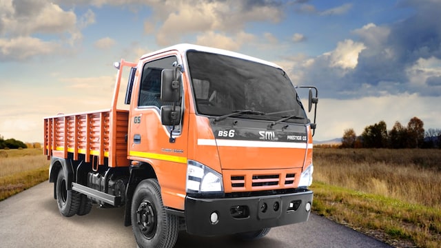 SML Mahindra Q1 profit falls 5% as EBITDA declines and margins narrow SML Mahindra Q1 profit falls 5% as EBITDA declines and margins narrow
