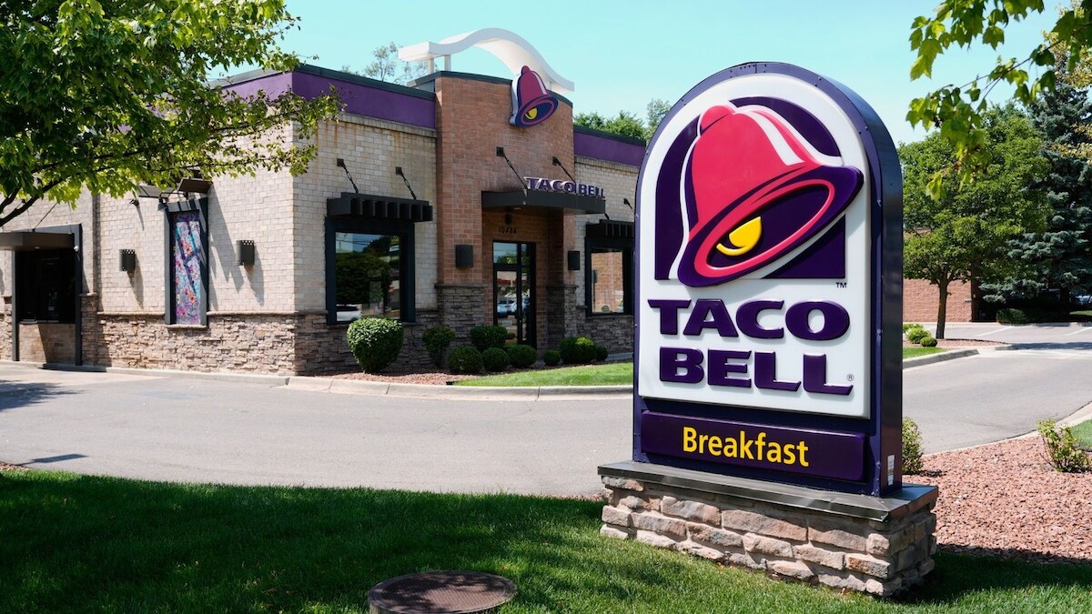 Taco Bell Lettuce Linked to Cyclospora Outbreak