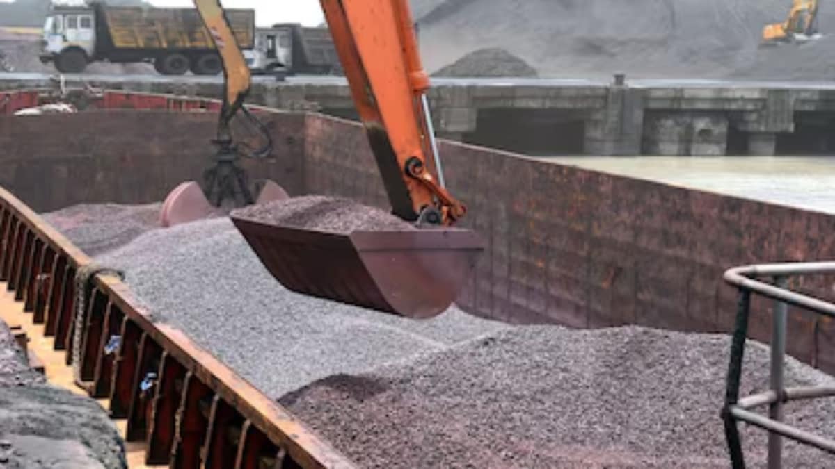 NMDC pegs iron ore prices at ₹5,250 and ₹4,500 per tonne