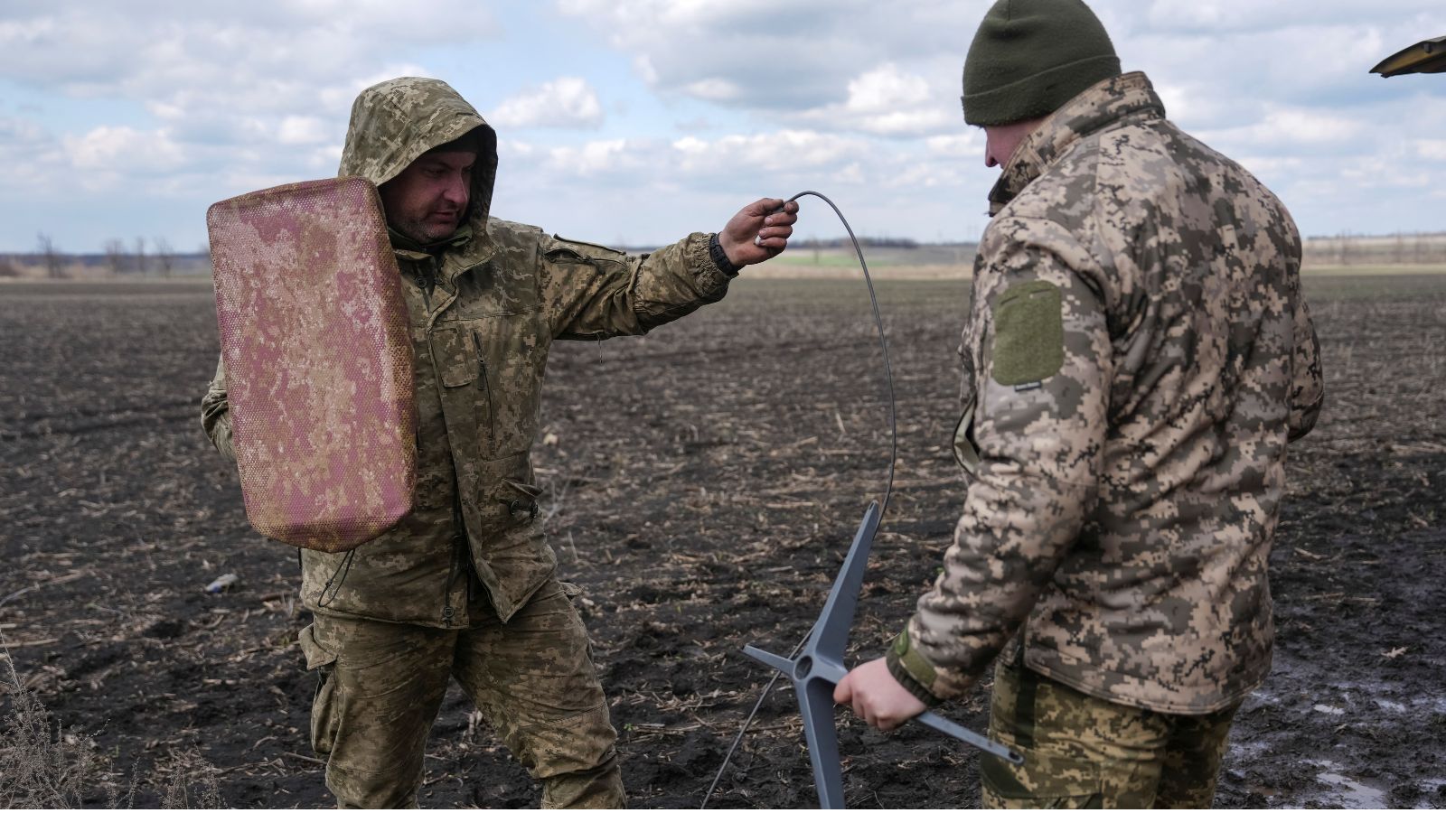 Why Russia's New Starlink Jammers Shift The Electronic War In Ukraine