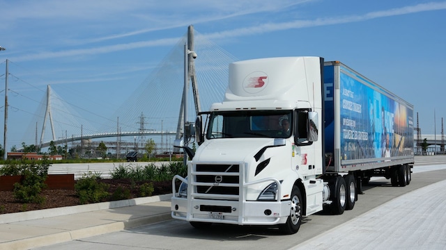 US Canada Detroit bridge 