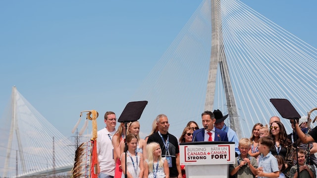US Canada Detroit Bridge 