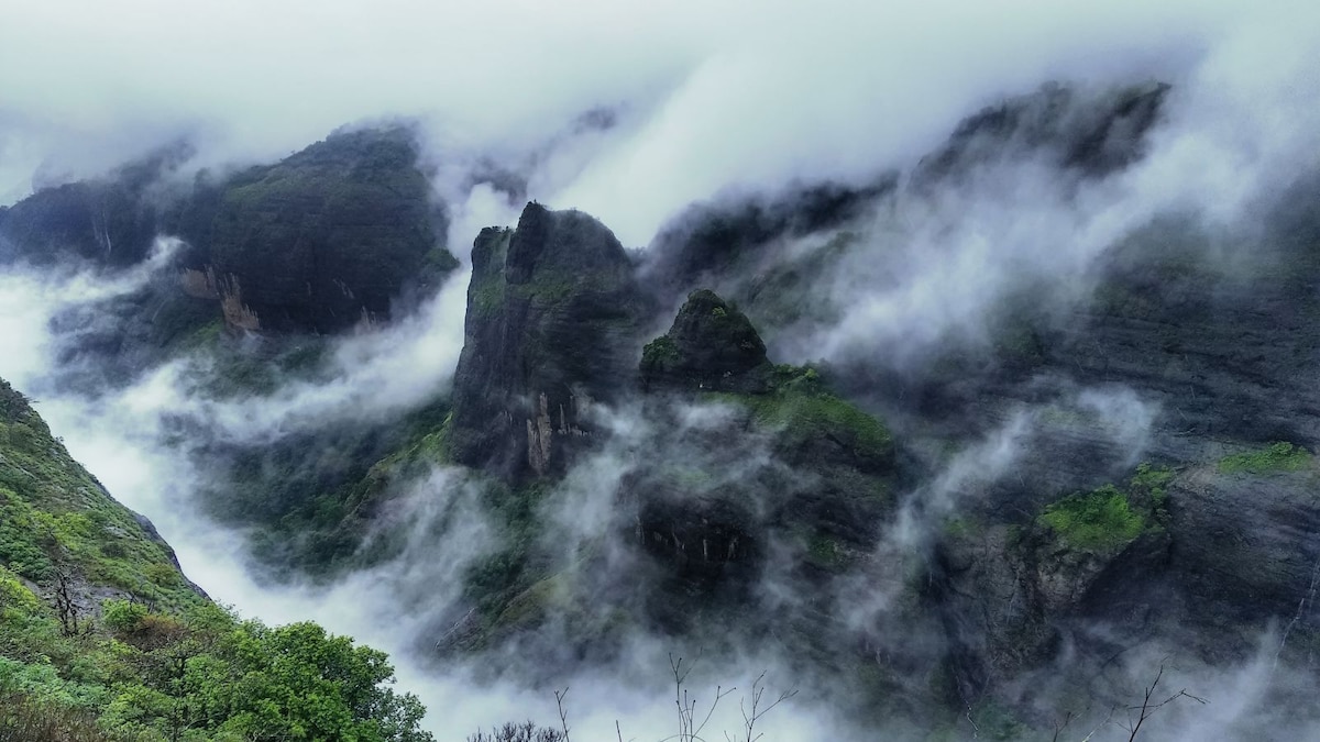 10 UNESCO Sites at Their Greenest During Monsoon