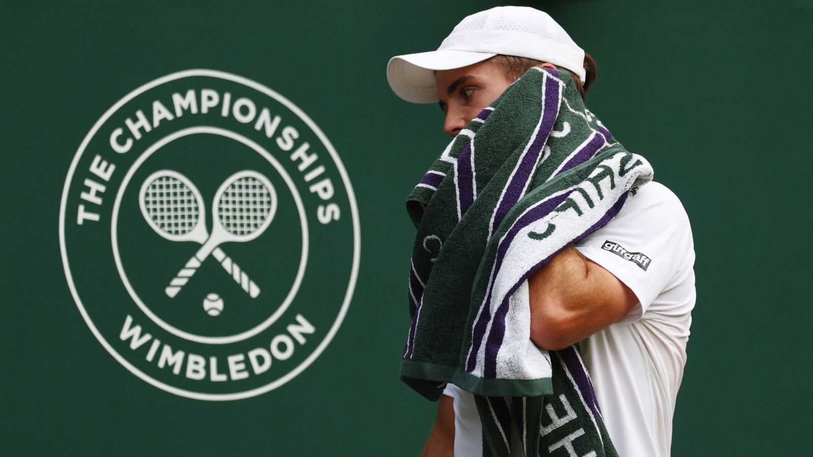 Wimbledon's viral towels have a Gujarat link, and Djokovic, Świątek and Alcaraz love taking them home