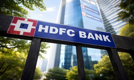 LIC gets RBI nod to raise HDFC Bank holding to 10% from 4%