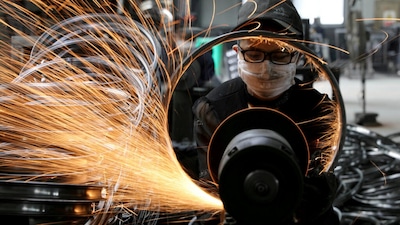 India's Industrial Workforce Surpasses 2 Crore Mark, Manufacturing Adds 14 Lakh Jobs