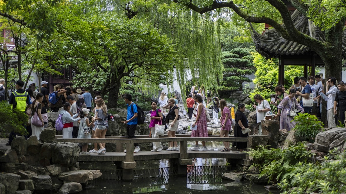 free travel and social media draw foreign visitors