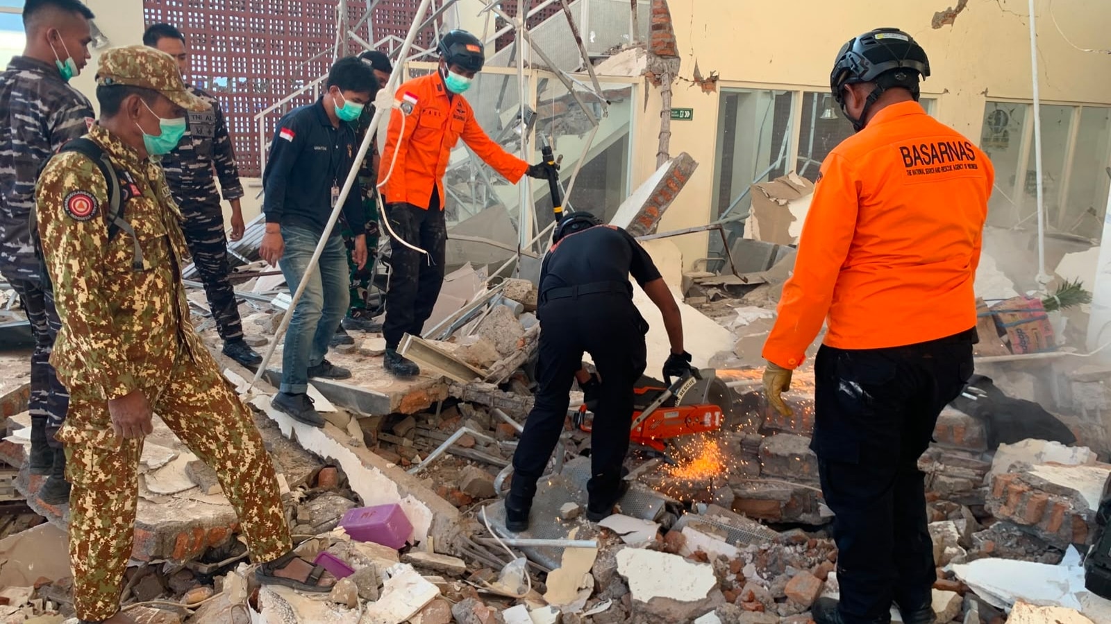 Why Indonesia Earthquakes Keep Triggering Chaos and What You Need to Know