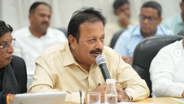 N Chaluvarayaswamy 
