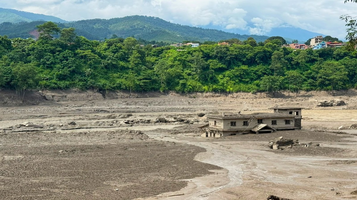Nepal floods: Over 275 Indians missing, 108 rescued; 900 still in China but safe, says MEA