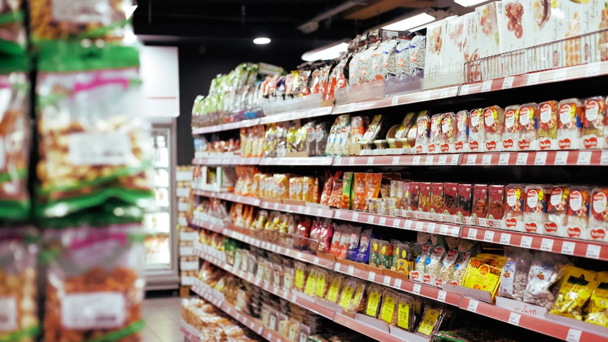 RBI surveys: Consumer confidence weakens as inflation expectations remain elevated