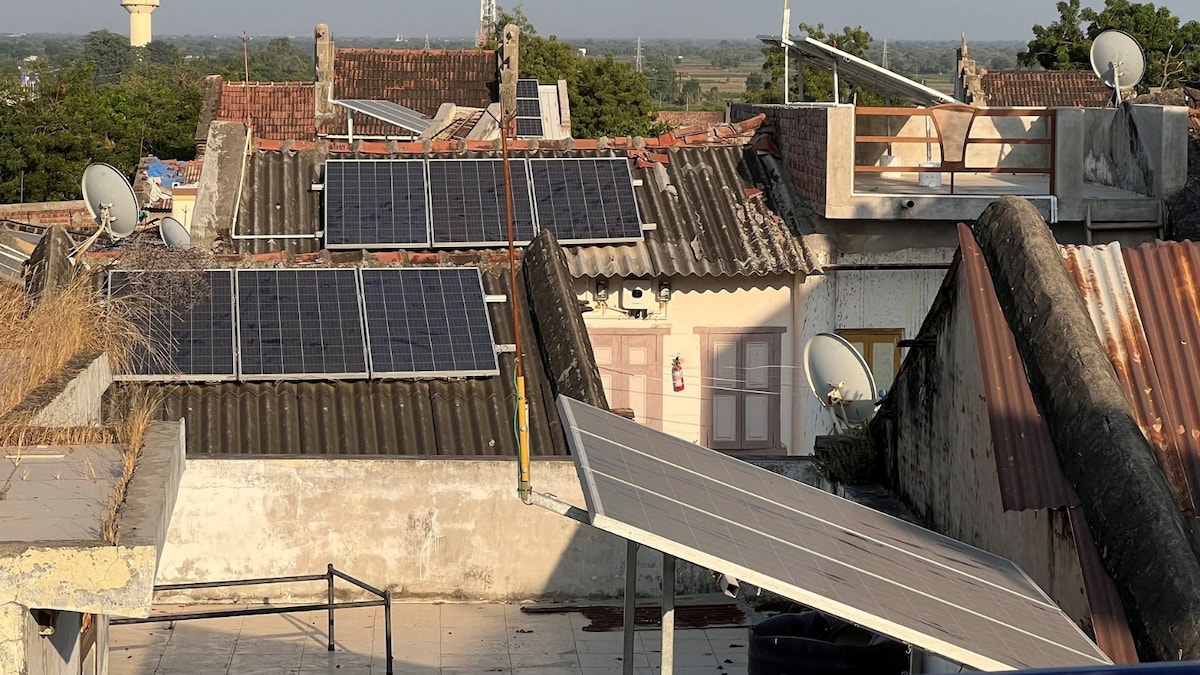 China proposes export controls on solar-manufacturing technologies