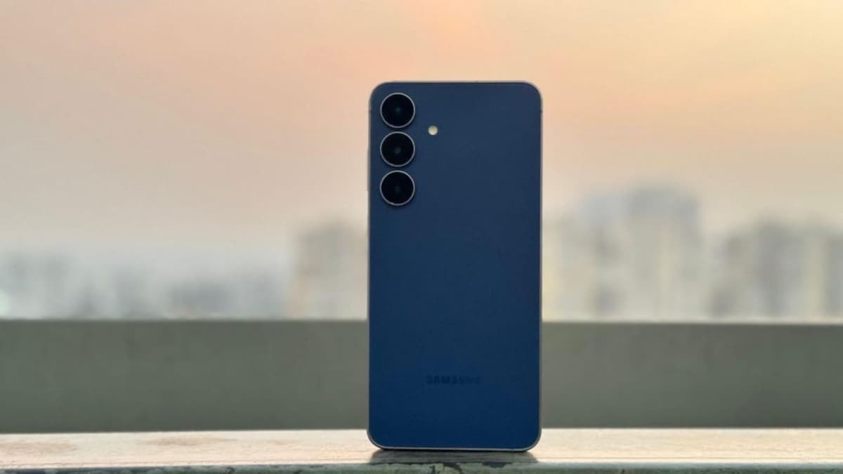 Samsung Galaxy S25 FE price drops on Flipkart: Check discount, bank offers and specs