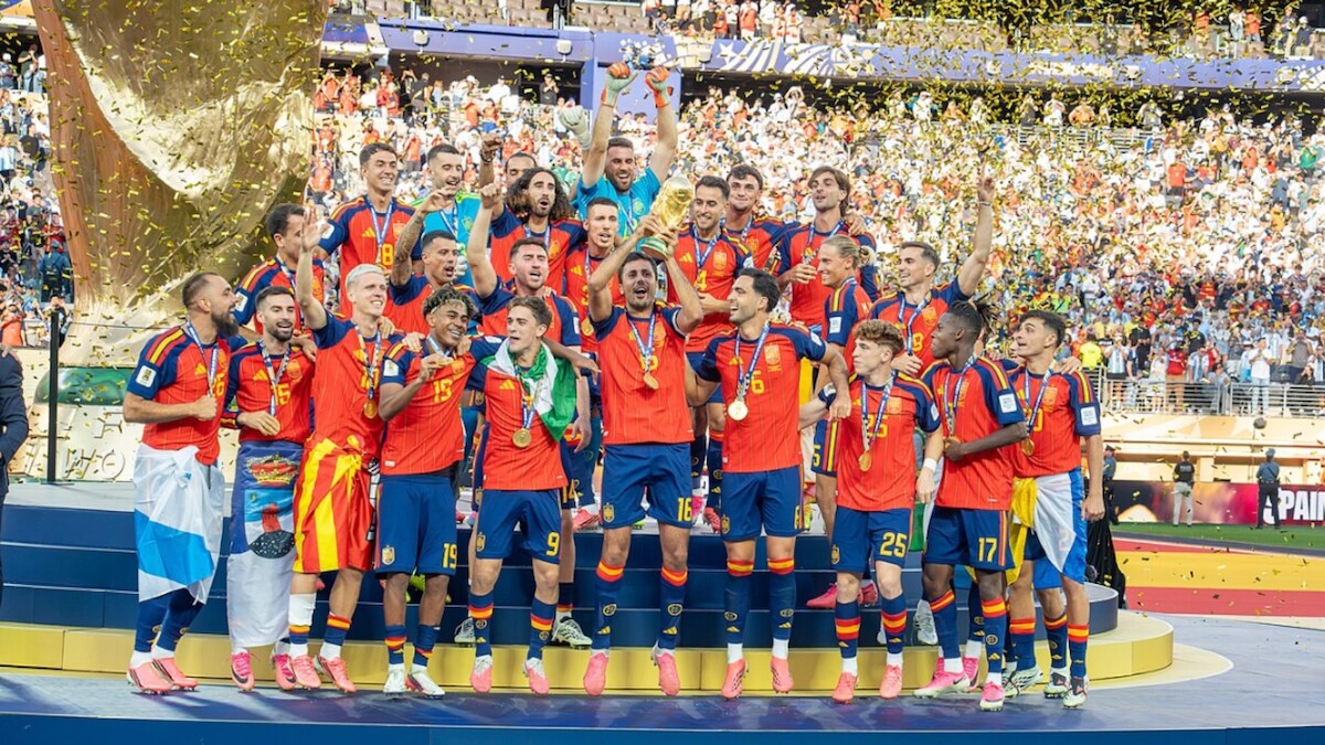 Spain's Sumar Party Questions Co-Hosting 2030 World Cup with Morocco