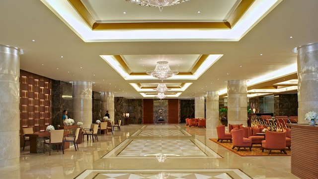 Oriental Hotel 