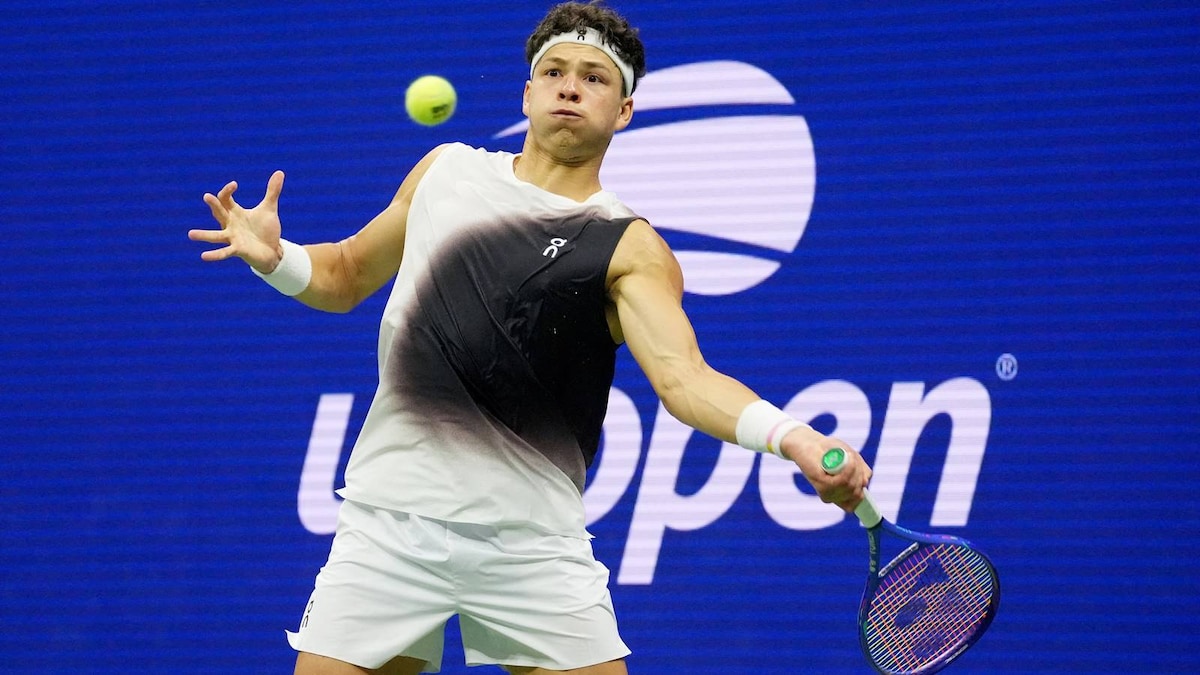 Arthur Gea Stuns Ben Shelton to Exit Shanghai Masters