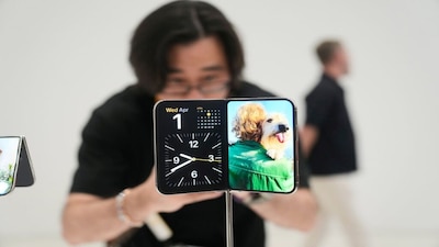 The iPhone Duo is displayed on Wednesday, Sept. 9, 2026, on the Apple campus in Cupertino, Calif. (AP Photo/Jeff Chiu)
